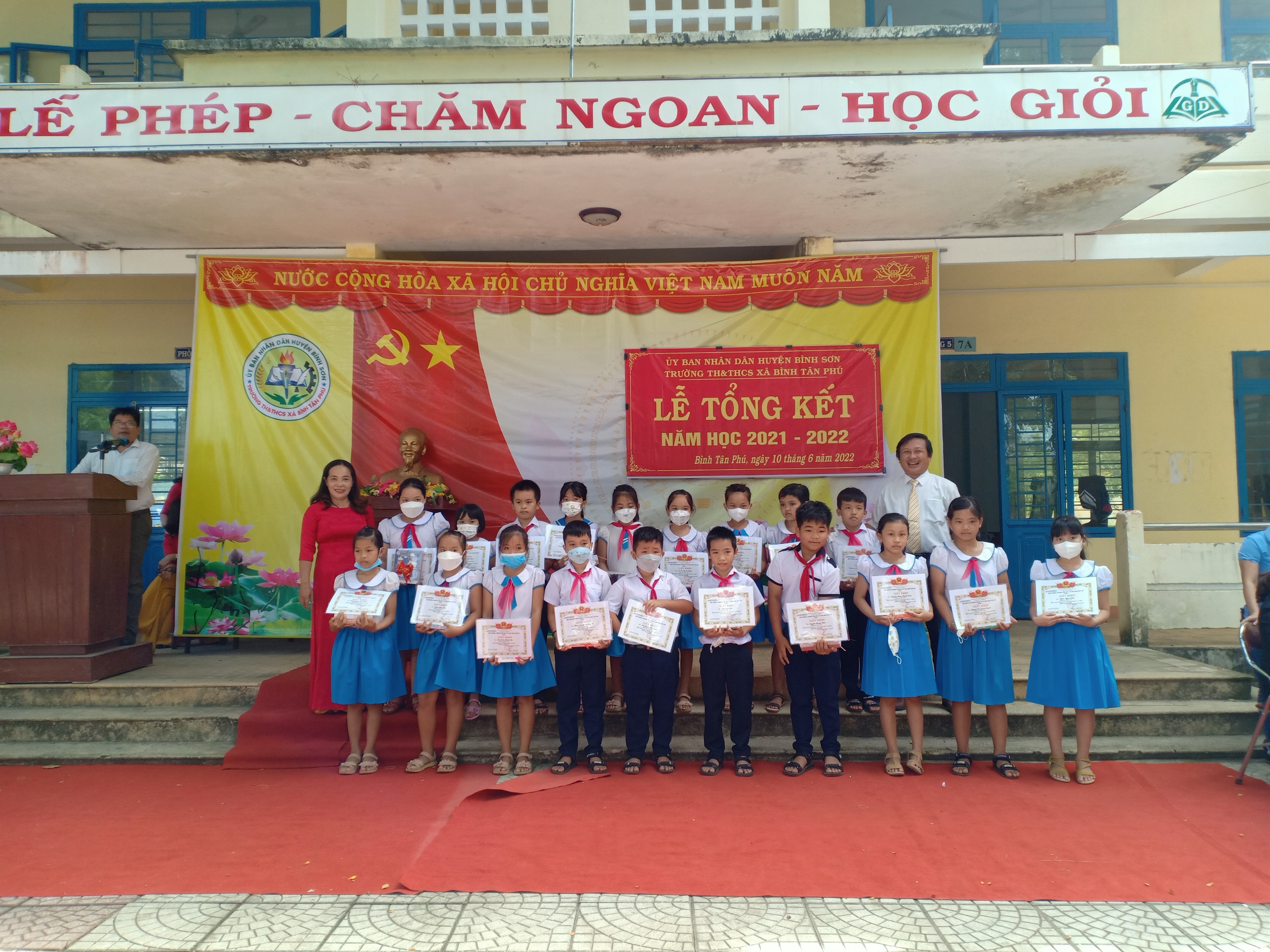 Một số hình ảnh lễ tổng kết năm học 2021-2022